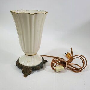 Lenox Vintage Porcelain Electric Fluted Accent Table Lamp Brass Base Gold Trim